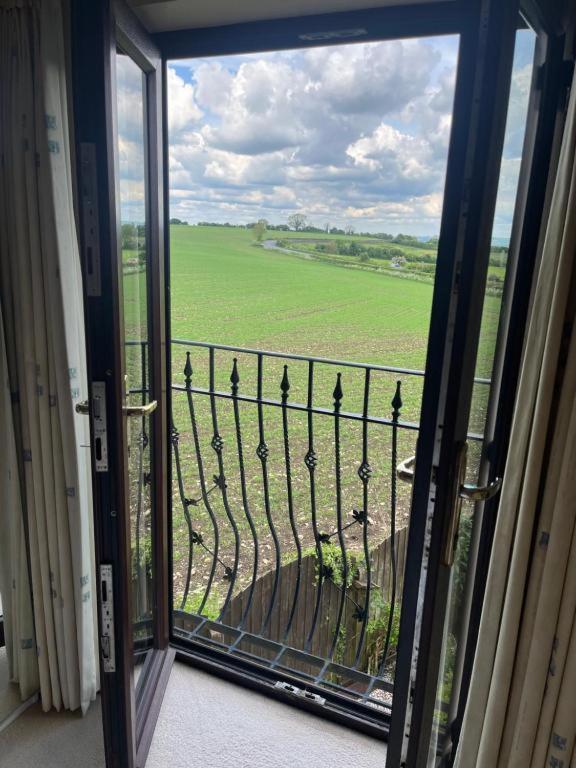 Willow Ridge - A Large Country House With 3 Rental Rooms Clutton Exteriör bild