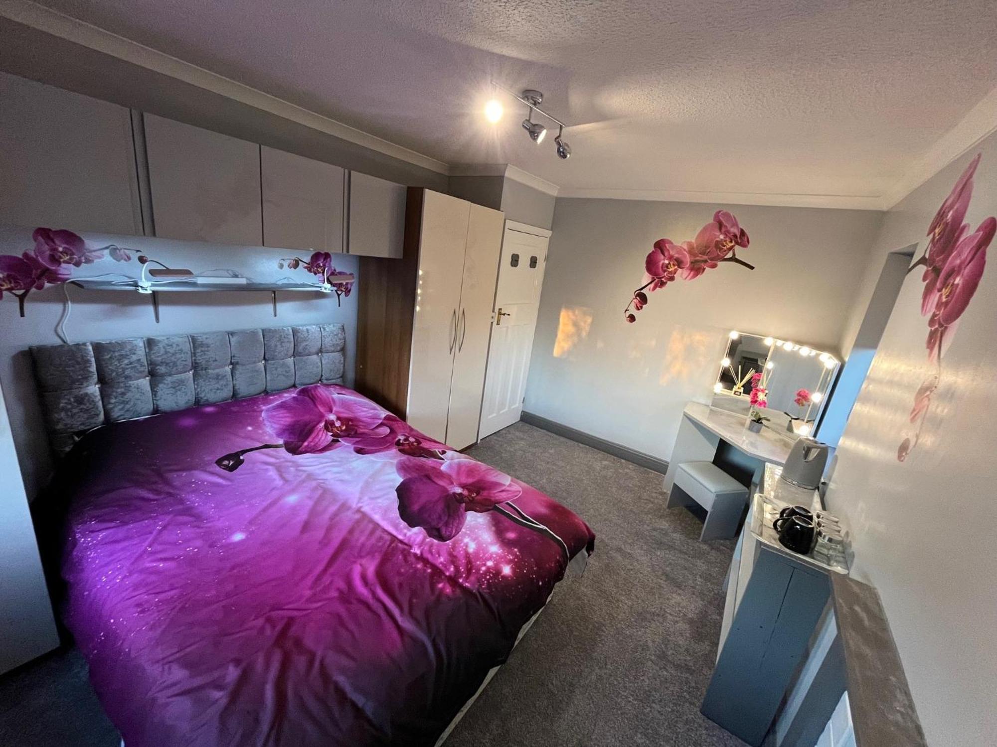 Willow Ridge - A Large Country House With 3 Rental Rooms Clutton Exteriör bild